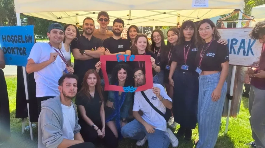 Ege Üniversitesi Tıp Fakültesinde öğrenci toplulukları yeni üyeleriyle buluştu