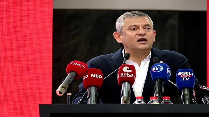 YENİ Parti Genel Başkanı Özgür Özel: “Türkiye’ye demokrasiyi önce kendi evimizde hayata geçirerek vaat edeceğiz”