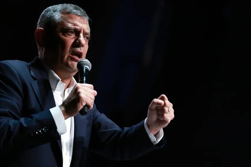 YENİ Parti Genel Başkanı Özgür Özel: “Parti içi demokrasiyi en yukarıya taşıyoruz”