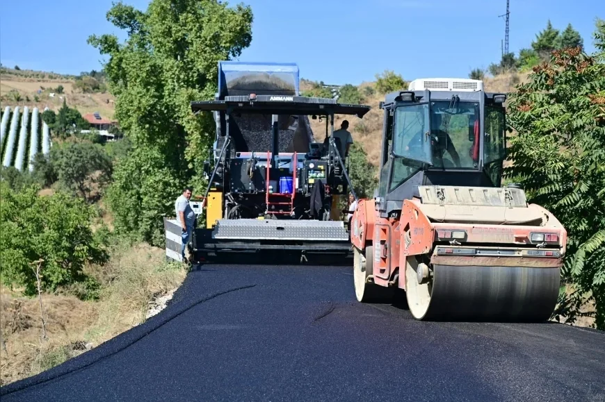 Manisa Büyükşehir Belediye Başkanı Besim Dutlulu: “Sarıgöl’de 6 kilometrelik yolu kendi imkânlarımızla asfaltlıyoruz”