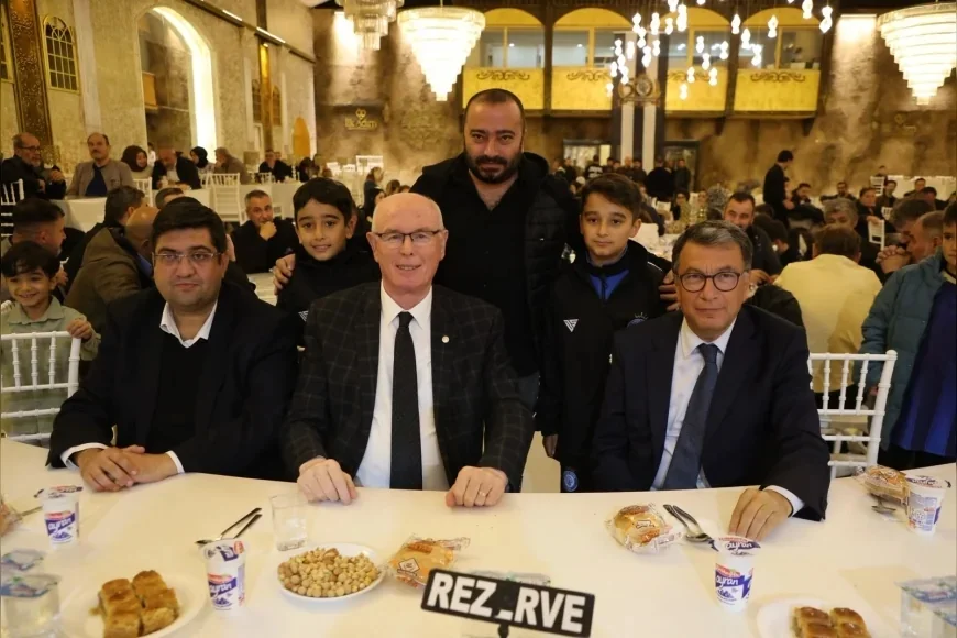 Odunpazarı Belediye Başkanı Kazım Kurt: “Emekspor’a her türlü desteği vermeye hazırız”