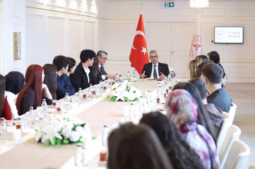 Sağlık Bakanı Prof. Dr. Kemal Memişoğlu: “Hekimlik bir duygu mesleğidir”