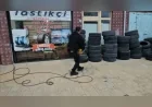 Çorum’da Polise Sığınan Gencin Babasına Ait Oto Lastik Tamirhanesi Pompalı Tüfekle Kurşunlandı