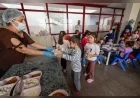 İzmir Büyükşehir Belediyesinden Miniklere Sıcak Yemek Desteği: Her Gün 1500 Çocuğa Ulaşılıyor