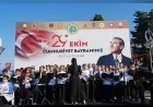 İzmir’de Cumhuriyet’in 103’üncü Yılı Kutlamalarında Karşıyakalı Öğrenciler Halk Oyunları ve Çocuk Korosuyla Sahne Aldı
