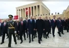 Cumhurbaşkanı Erdoğan, Cumhuriyet’in 103’üncü yıl dönümünde Anıtkabir’de Atatürk’ü andı ve Özel Defter’i imzaladı