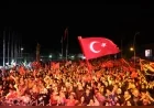 MARMARİS’TE CUMHURİYET’İN 103. YIL COŞKUSU FENER ALAYI VE YENİ TÜRKÜ KONSERİYLE MEYDANLARA TAŞTI