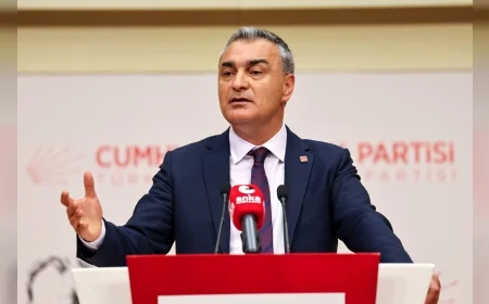 CHP Parti Sözcüsü Müslim Sarı: “Hukukun terazisi herkesi eşit tartmıyor”