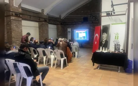 Tepebaşı’nda muhtarlar mahallelerin yaşamını ve kent hafızasını kendi objektiflerinden anlatacak