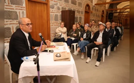 Şehzadeler Belediyesi’nin desteklediği Şiir Evi Etkinlikleri’nde “Tarzan ve Manisa” söyleşisi düzenlendi