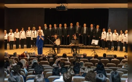 İzmir İleri Yaş Sempozyumu’nda afetlerde yaşlıların güvenliği ve ihtiyaçları ele alınıyor