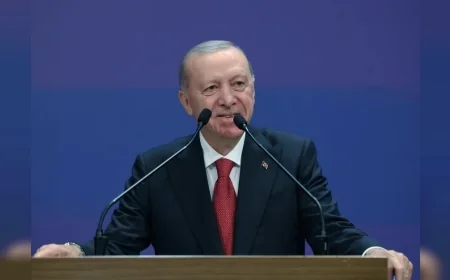 Cumhurbaşkanı ve AK Parti Genel Başkanı Recep Tayyip Erdoğan: “Vesayetçilerin ördüğü tek tipçi duvarlar kadınların mücadelesiyle yıkılmıştır”
