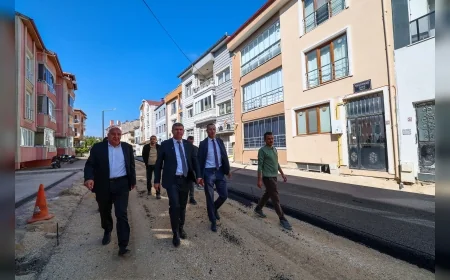 Burdur Belediye Başkanı Ali Orkun Ercengiz: “Zafer Mahallesi’nde yol ve kaldırımları 15 gün içinde tamamlayacağız”