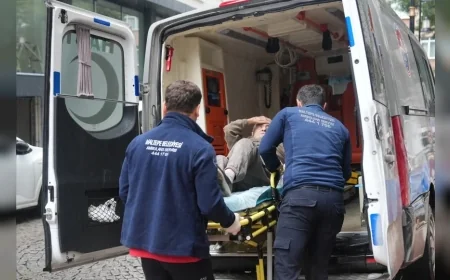 Maltepe Belediyesi hasta nakil ambulanslarıyla sağlık kuruluşlarına ulaşımı destekliyor