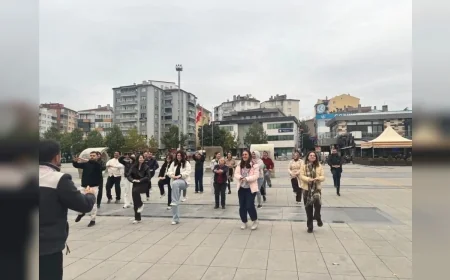 Çorum’da “Mahallemde Hareket Var” etkinlikleriyle vatandaşlar sağlıklı yaşam için birlikte hareket ediyor