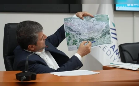 Adıyaman Belediye Başkanı Abdurrahman Tutdere: “Kış öncesi altyapısı tamamlanan bölgelerde üstyapı çalışmalarını hızlandıracağız”