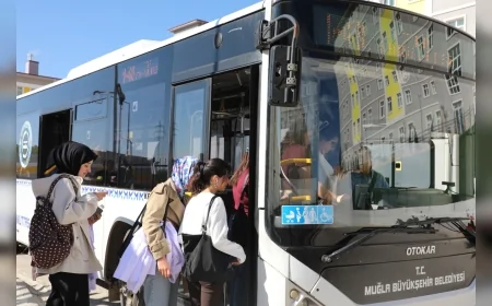 Muğla Büyükşehir Belediye Başkanı Ahmet Aras: “Öğrencilerimizin günlük yaşamını kolaylaştırmak istiyoruz”
