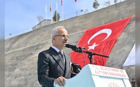 Ulaştırma ve Altyapı Bakanı Abdulkadir Uraloğlu: “Aksaray-Adana aksları arasındaki seyahat süresini 24 dakika kısaltacağız”