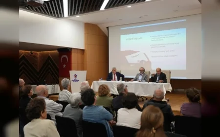 Denizli Büyükşehir Belediyesi Dünya Yaşlılar Günü’nde “Yaşlı Hakları ve Hukuku” Söyleşisi Düzenledi