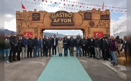 Afyonkarahisar’da Gastro Afyon’un ikinci gününde Anadolu lezzetleri ve konserler buluştu