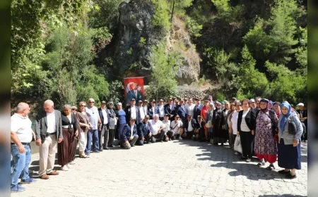 Muğla Büyükşehir Belediye Başkanı Ahmet Aras: “Şehit ailelerimiz ve gazilerimiz yalnız değil”