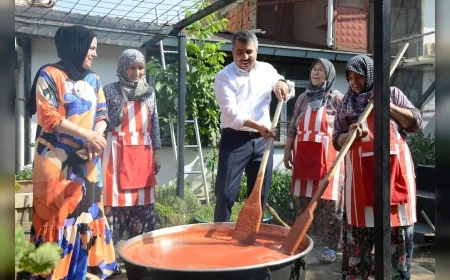 Yıldırım Belediye Başkanı Oktay Yılmaz: “Kadın emeğini güçlendiren her çalışmayı kentimizin geleceğine yatırım olarak görüyoruz”