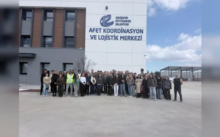 Eskişehir’de ESTÜ Mimarlık Öğrencilerinden Afet Koordinasyon ve Lojistik Merkezi’ne Teknik Gezi
