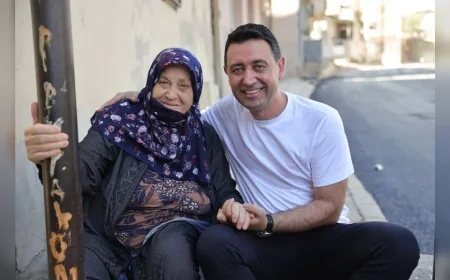Bayraklı Belediye Başkanı İrfan Önal: “Yaş almış büyüklerimiz en kıymetli değerlerimizdir”