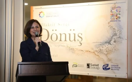 Eskişehir’de Yunus Emre Edebiyat Şenliği’nin ikinci gününde edebiyat, sanat ve “neşe” buluştu