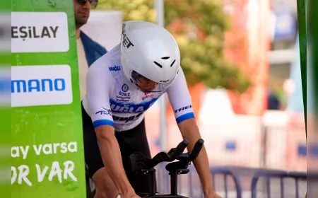 Muğla Büyükşehir’in şampiyon bisikletçisi Samet Bulut milli formayla Avrupa’da pedal çevirecek