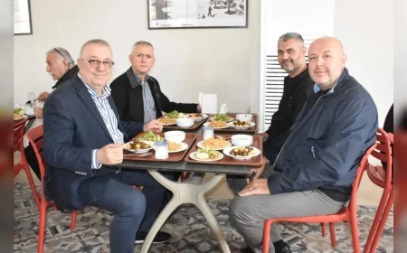Edremit Belediye Başkanı Mehmet Ertaş: “Birlik içerisinde kentimiz için hep daha iyisini yapmak adına çalışacağız”