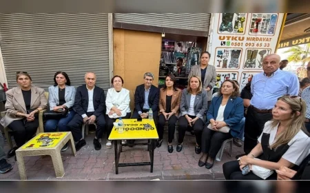 DEVA Partisi Genel Başkan Yardımcısı Mehmet Emin Ekmen: “Belediye başkanları tutuksuz yargılanmalı”