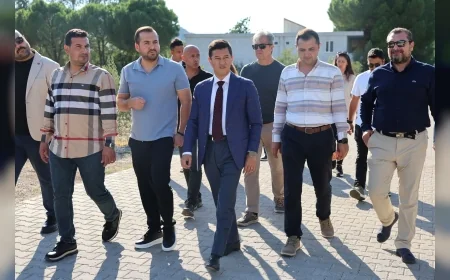 MARMARİS BELEDİYE BAŞKANI ACAR ÜNLÜ HİSARÖNÜ’NDE VATANDAŞLARIN TALEPLERİNİ DİNLEDİ, İMAR SORUNUNUN TAKİPÇİSİ OLACAKLARINI AÇIKLADI!