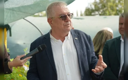 Edremit Belediye Başkanı Mehmet Ertaş: “Tohum bankamızda doğal yöntemlerle elde edilen 137 çeşit ata tohumu bulunuyor”