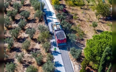 Manisa Büyükşehir Belediyesi Köprübaşı’nda Temrek ve Atatürk Mahallelerinin Yollarını Yeniledi