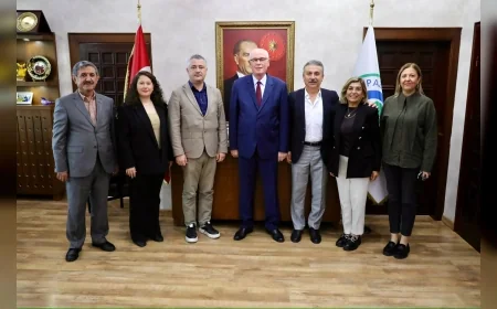 Odunpazarı Belediye Başkanı Kazım Kurt’a Yenikent Etap-11 imar planı onayı nedeniyle teşekkür ziyareti