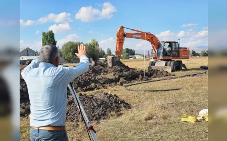 Ağrı Belediyesi Fatih Mahallesi 162. Sokak’ta 500 Metrelik Yeni İçme Suyu ve Kanalizasyon Hattı İçin Çalışmalara Başladı