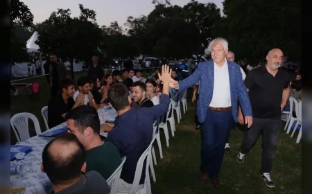 Adana Büyükşehir Belediye Başkan Vekili Güngör Geçer: “Öğrencilerimizin yanında olmaya devam edeceğiz”