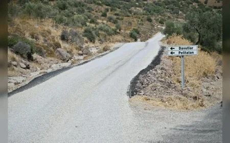 Manisa Büyükşehir Belediye Başkanı Besim Dutlulu: “Yuntdağı’nda Söz Verdiğimiz Gibi Yollarımızı Yeniliyoruz”