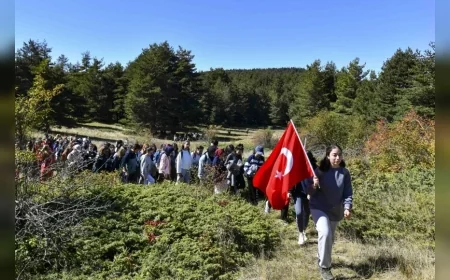 Ankara Büyükşehir Belediyesi, 250 Üniversite Öğrencisini Kızılcahamam’ın Işık Dağı ve Belpınar Yaylası’nda Doğayla Buluşturdu