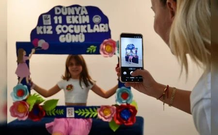Eskişehir’de Dünya Kız Çocukları Günü’nde Babalar ve Kızları Lindy Hop Dansıyla Bir Araya Geldi!