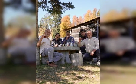 Düzce Balıklı Yaylası’nda Vargit Çiçekleri Açtı, Yaylacılar Hayvanlarıyla Köylerine Dönüş Yolculuğuna Başladı