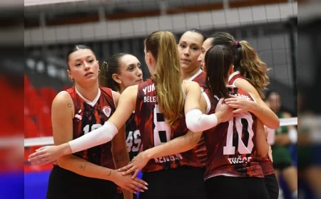 Yunusemre Belediyespor Kadın Voleybol Takımı 2-1 Geriden Gelerek Gelişim Koleji’ni 3-2 Mağlup Etti