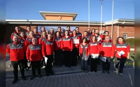Karşıyaka Belediye Başkanı Yıldız Ünsal: “Tüm vatandaşlarımızı 4. dönem afet gönüllüleri eğitimlerimize davet ediyorum”