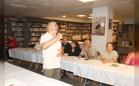 Efes Selçuk’ta Kitap Topluluğunun İlk Buluşmasında Sabahattin Ali’nin Kuyucaklı Yusuf Romanı Ele Alındı