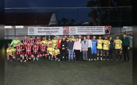 Marmaris’te 29 Ekim Cumhuriyet Kupası Mahalleler Arası Halı Saha Futbol Turnuvası Büyük Heyecanla Başladı!