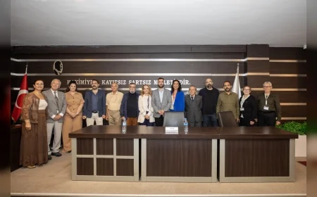 NARLIDERE BELEDİYESİ’NİN 3. YAŞ ÜNİVERSİTESİ’NDE İLK DERS ZİLİ ÇALDI