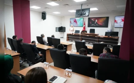 Adıyaman Belediyesi Personeline İletişim ve İş Etiği Eğitimi Verildi: Vatandaş Odaklı Hizmet Anlayışı Vurgulandı
