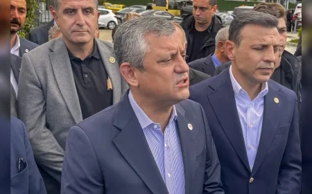 YENİ Parti Genel Başkanı Özgür Özel: “Bir utanç dönemini hep birlikte yaşıyoruz, Ekrem Başkan’ın sesini Türkiye’ye duyurmaya devam edeceğiz”