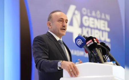 Öz Sağlık-İş Genel Başkanı Devlet Sert: “Protokolü erkene alın, hakkı için emekçiyi bekletmeyin”